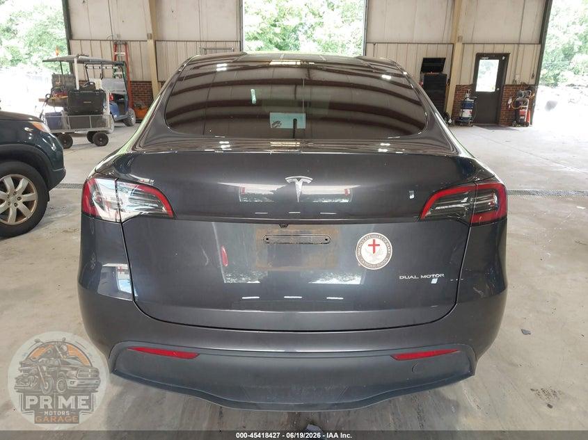2025 TESLA MODEL Y LONG RANGE DUAL MOTOR ALL-WHEEL DRIVE — фото 16