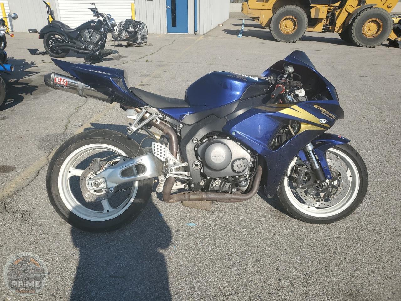 2006 HONDA CBR1000 — фото 1