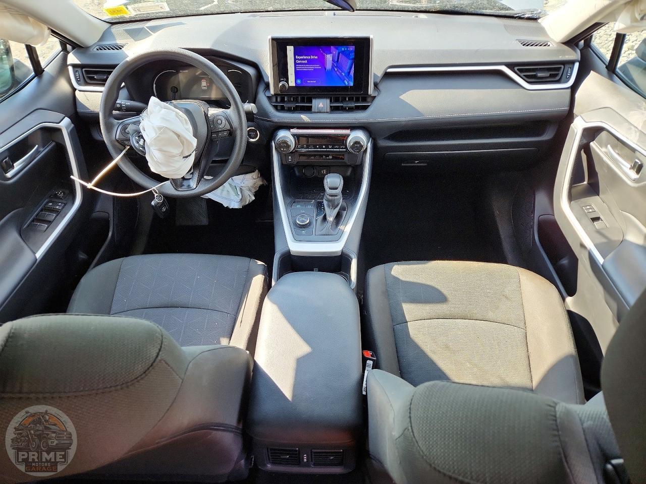 2025 TOYOTA RAV4 — фото 8