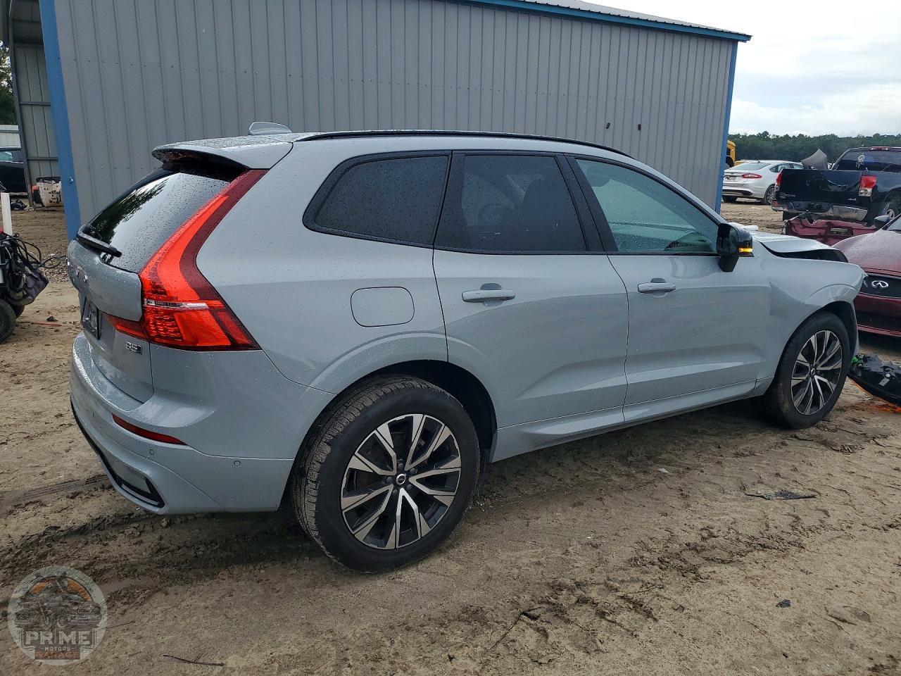 2025 VOLVO XC60 — фото 3