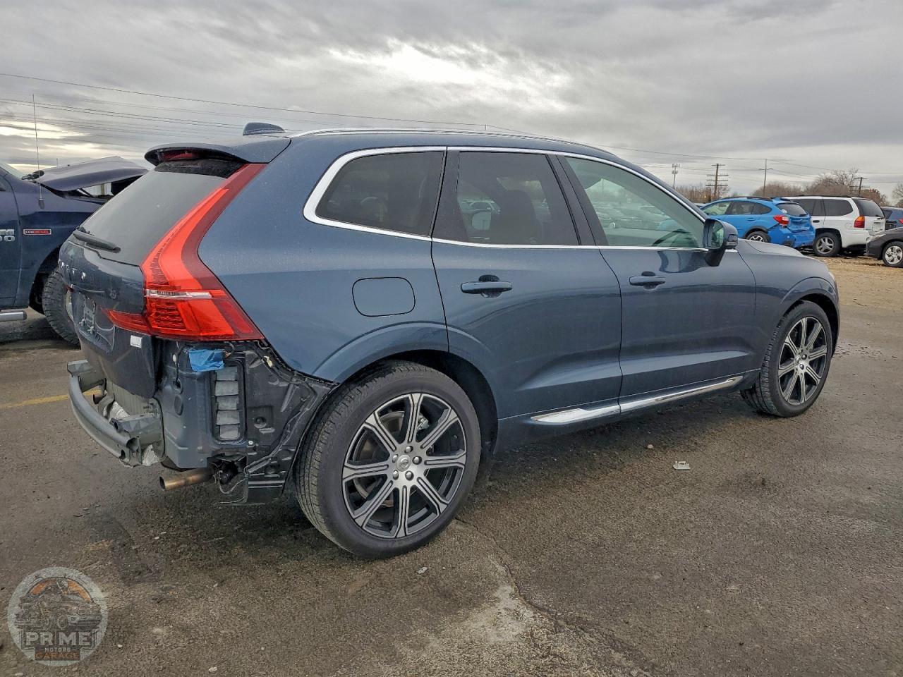 2021 VOLVO XC60 — фото 3