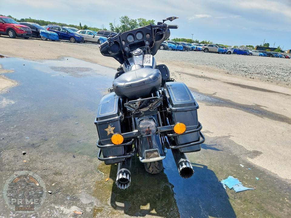 2005 HARLEY-DAVIDSON FLHTCUI (ULTRA CLASSIC ELECTRA GLIDE) — фото 4