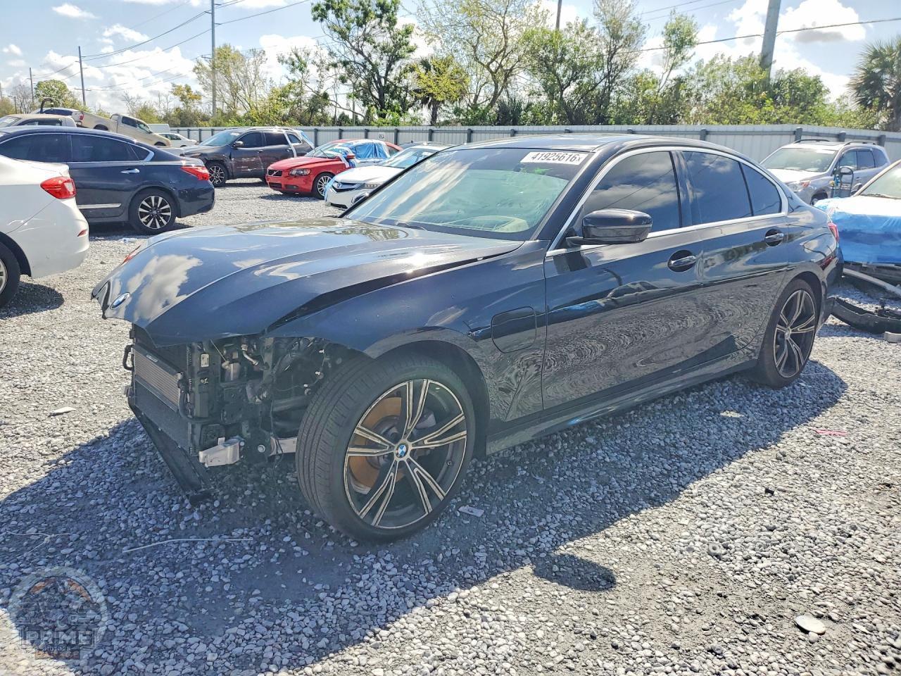 2021 BMW 3 SERIES — фото 1