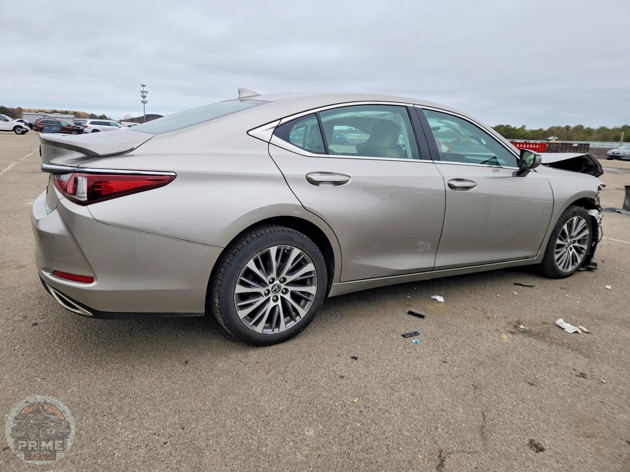 2020 LEXUS ES — фото 3