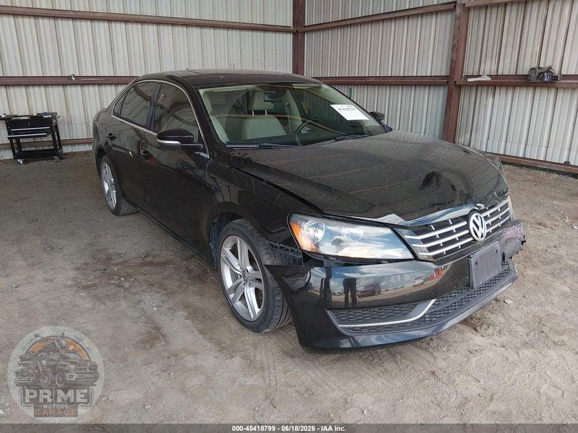 2014 VOLKSWAGEN PASSAT 2.0L TDI SE — фото 1