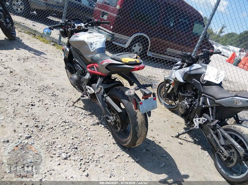 2021 TRIUMPH MOTORCYCLE STREET TRIPLE R (LRH) — фото 3