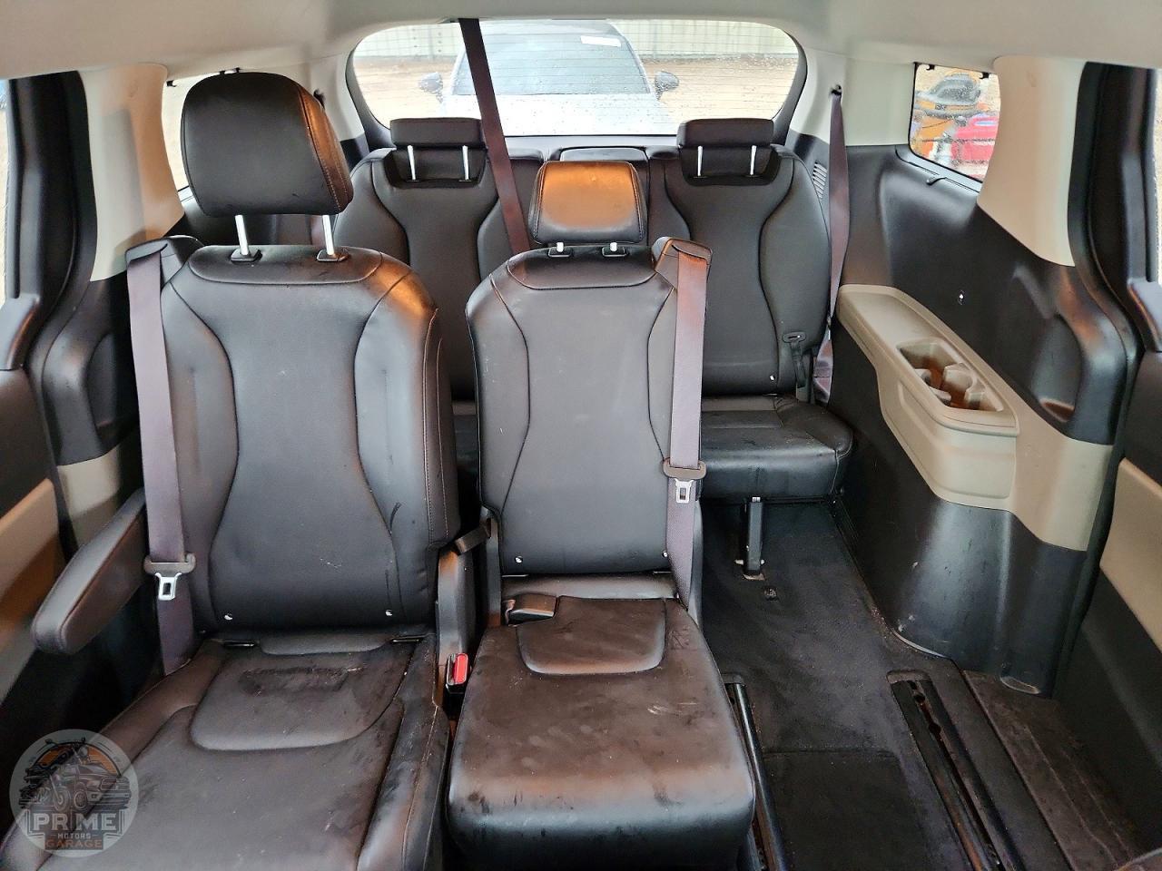 2025 KIA CARNIVAL — фото 10