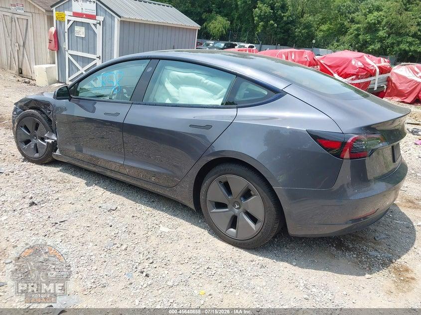 2023 TESLA MODEL 3 REAR-WHEEL DRIVE — фото 3