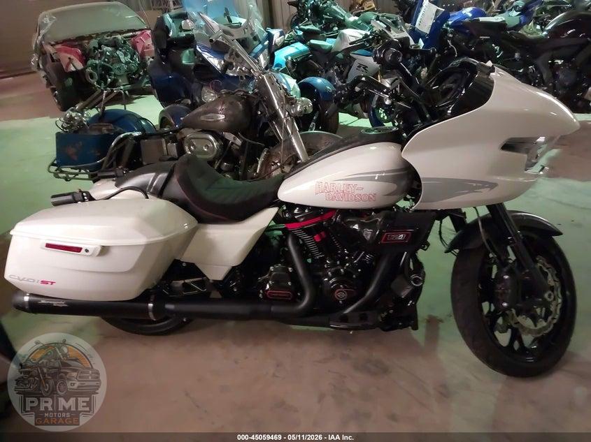 2024 HARLEY-DAVIDSON FLTRXSTSE (CVO ROAD GLIDE ST) — фото 12