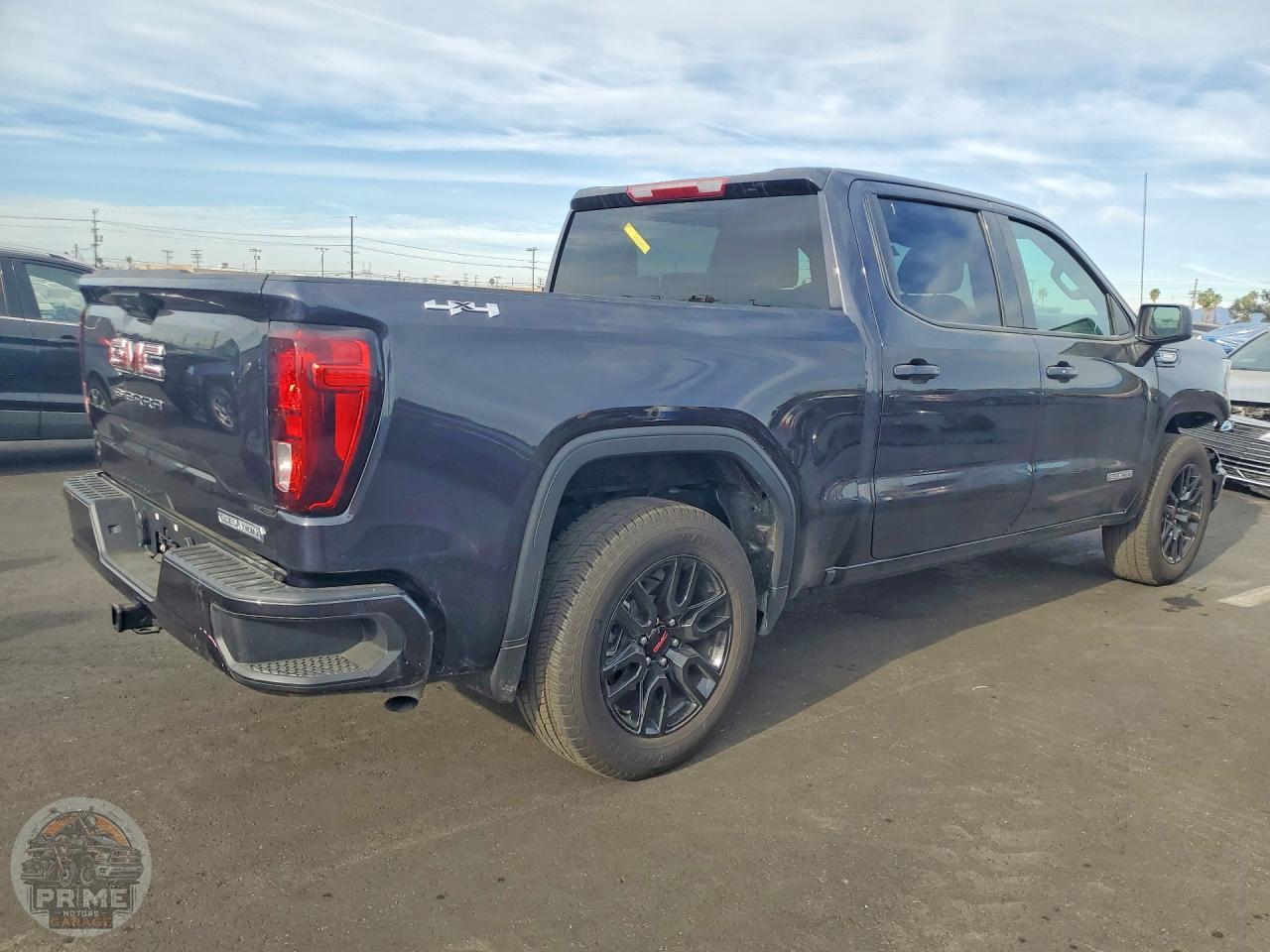 2025 GMC SIERRA — фото 3