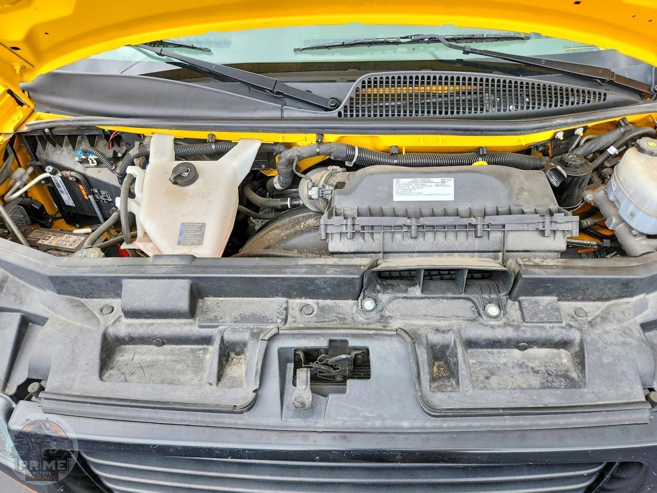 2023 GMC SAVANA — фото 31