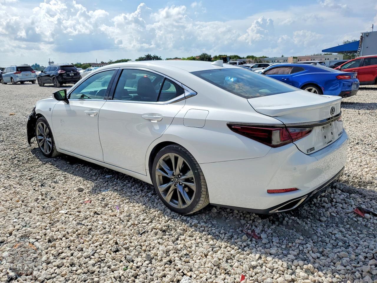 2020 LEXUS ES — фото 2