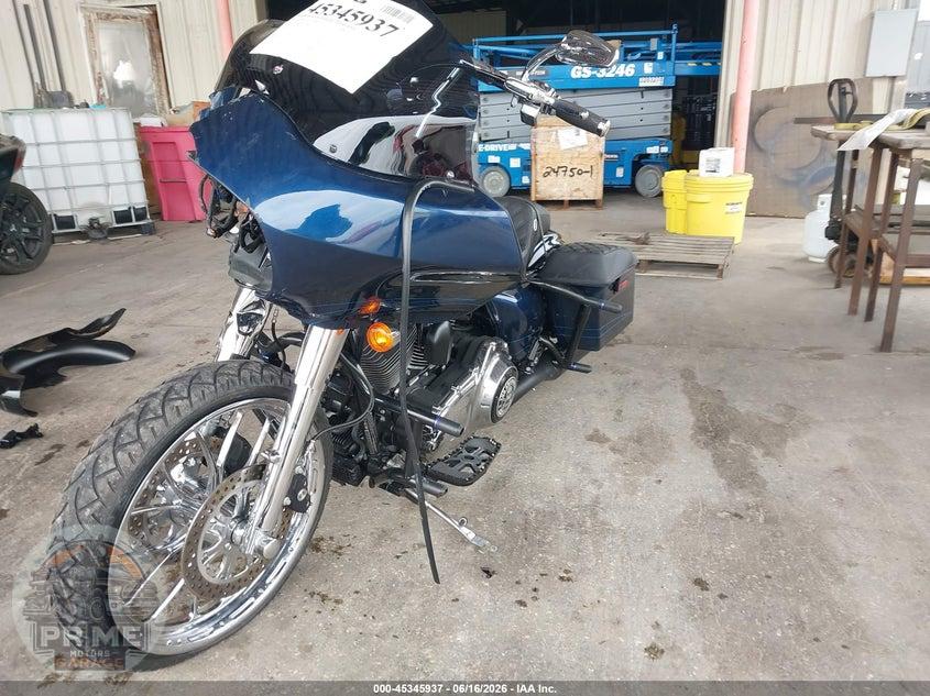 2013 HARLEY-DAVIDSON FLTRX (ROAD GLIDE, ROAD GLIDE CUSTOM) ROAD GLIDE CUSTOM — фото 2