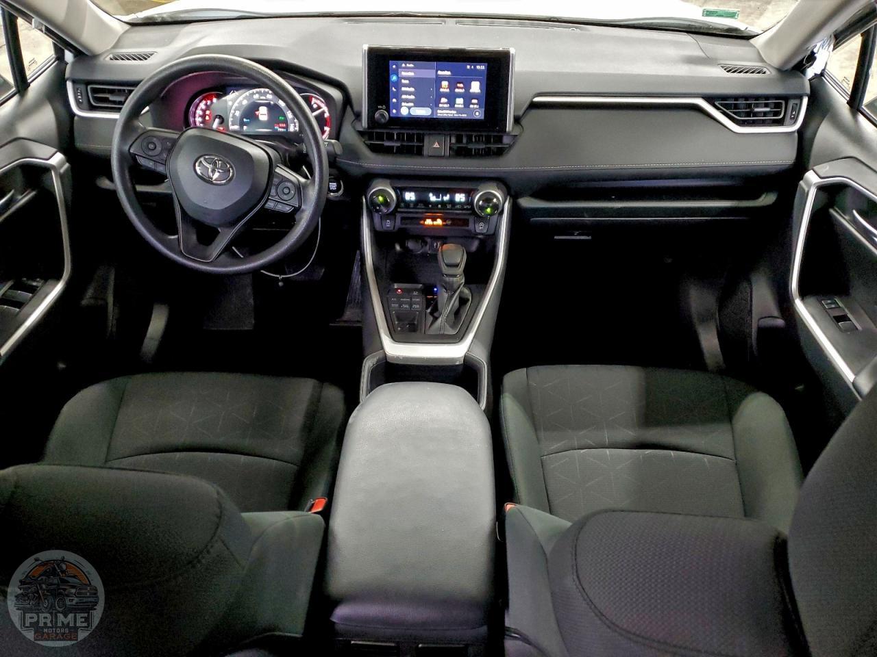 2025 TOYOTA RAV4 — фото 8