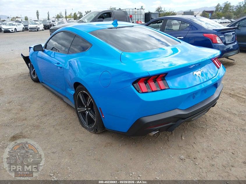 2025 FORD MUSTANG ECOBOOST FASTBACK — фото 3