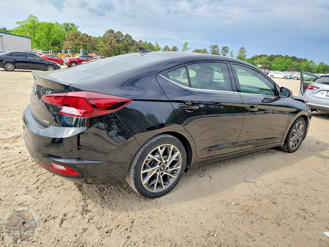 2020 HYUNDAI ELANTRA — фото 3