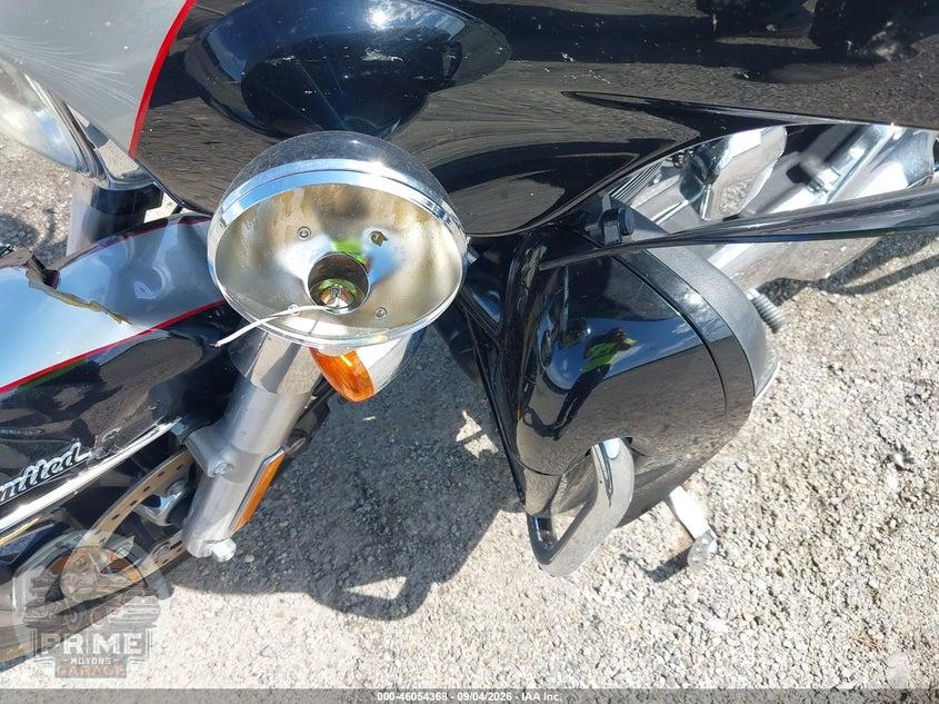 2015 HARLEY-DAVIDSON FLHTKL (ULTRA LIMITED LOW) ULTRA LIMITED LOW — фото 14