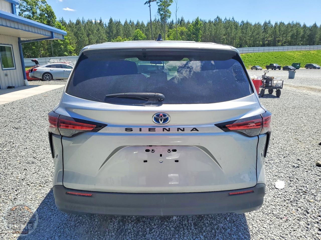 2022 TOYOTA SIENNA — фото 10