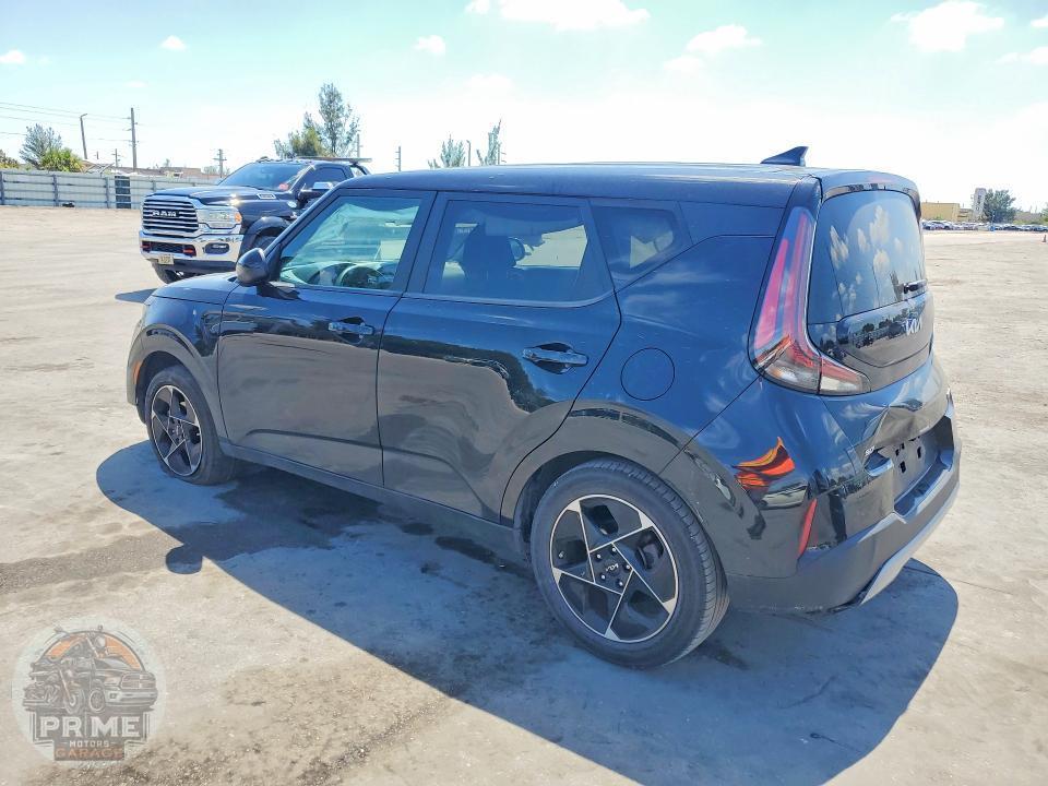 2023 KIA SOUL — фото 2