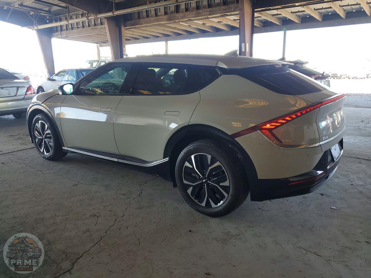 2022 KIA EV6 — фото 2