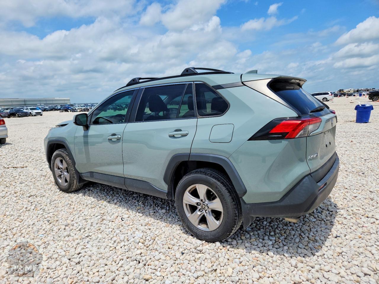 2023 TOYOTA RAV4 — фото 2