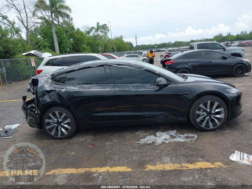 2026 TESLA MODEL 3 PREMIUM REAR-WHEEL DRIVE/REAR-WHEEL DRIVE — фото 11