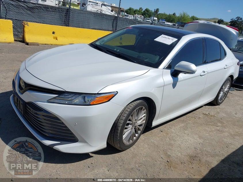 2020 TOYOTA CAMRY XLE — фото 2