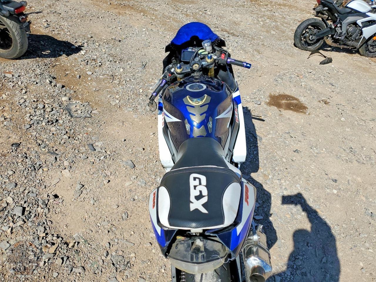 2005 SUZUKI GSX R750 — фото 11