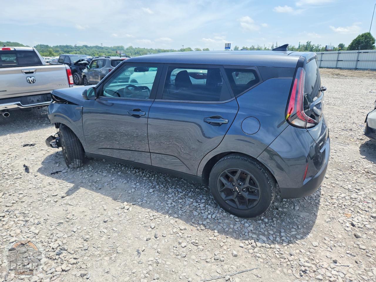 2023 KIA SOUL — фото 2