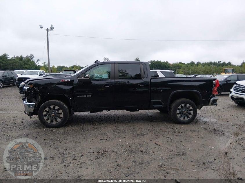 2023 CHEVROLET SILVERADO 3500HD 4WD  LONG BED LT — фото 18
