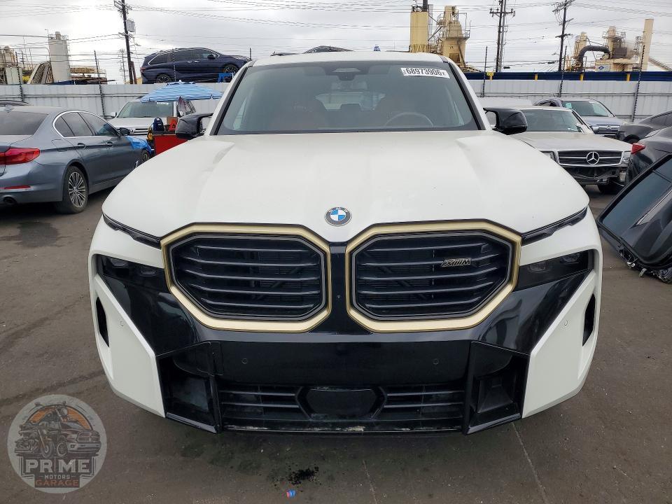 2025 BMW XM — фото 5