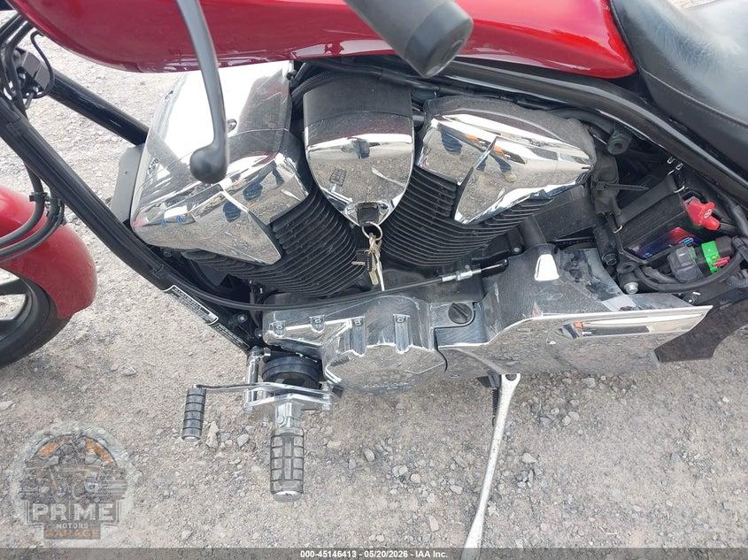 2017 HONDA VT1300 CXA — фото 9