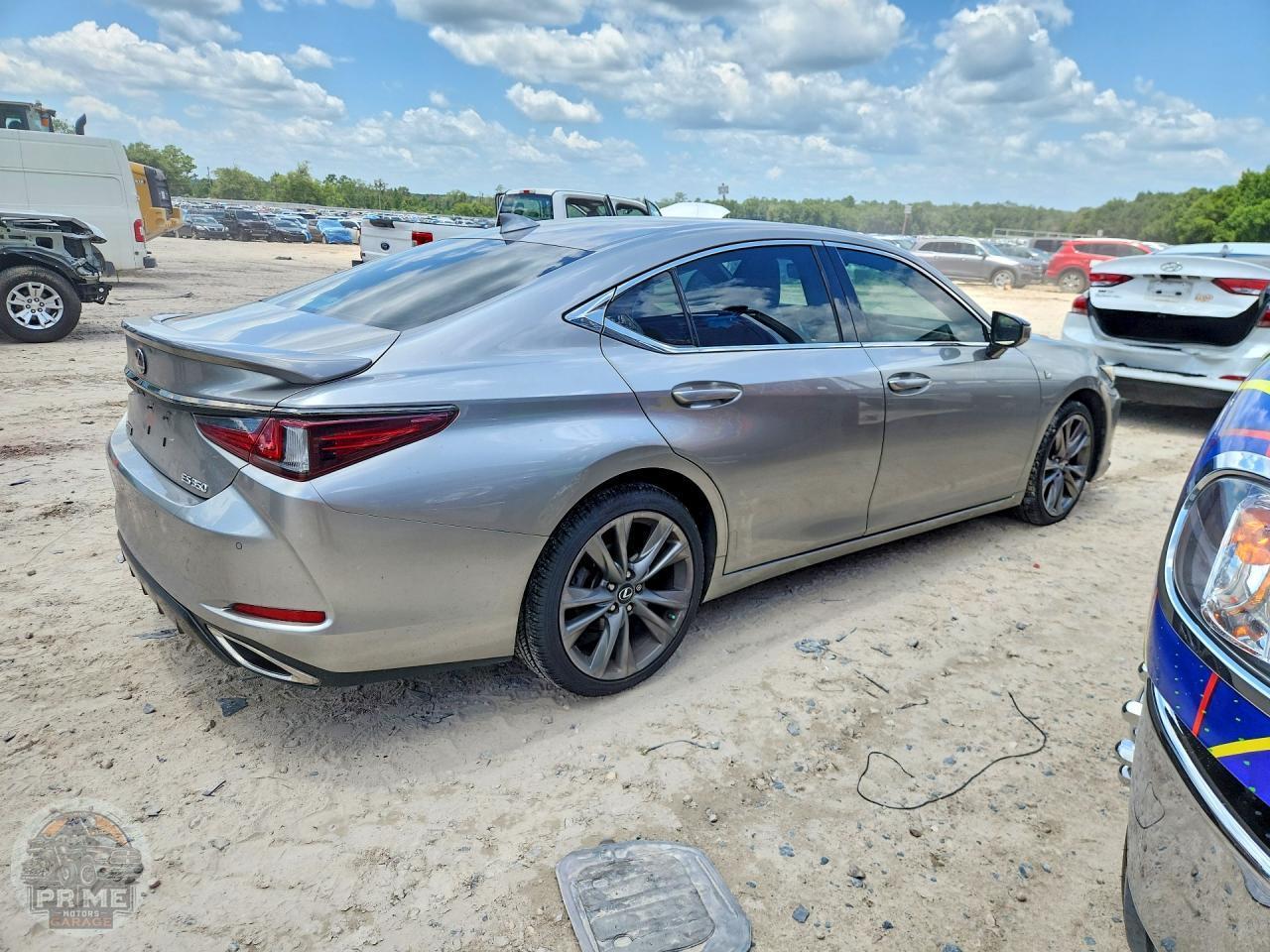 2021 LEXUS ES — фото 5