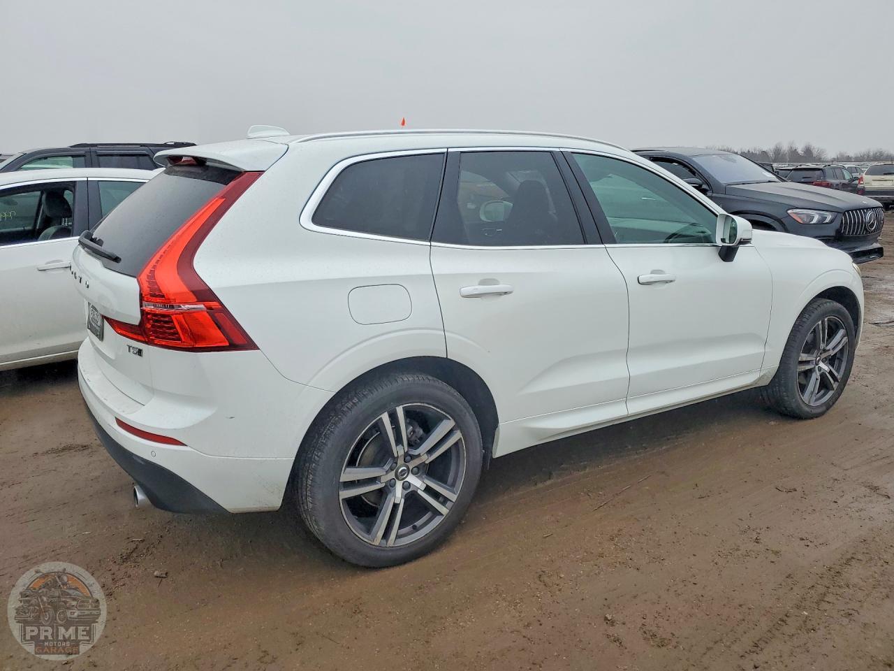 2020 VOLVO XC60 — фото 3