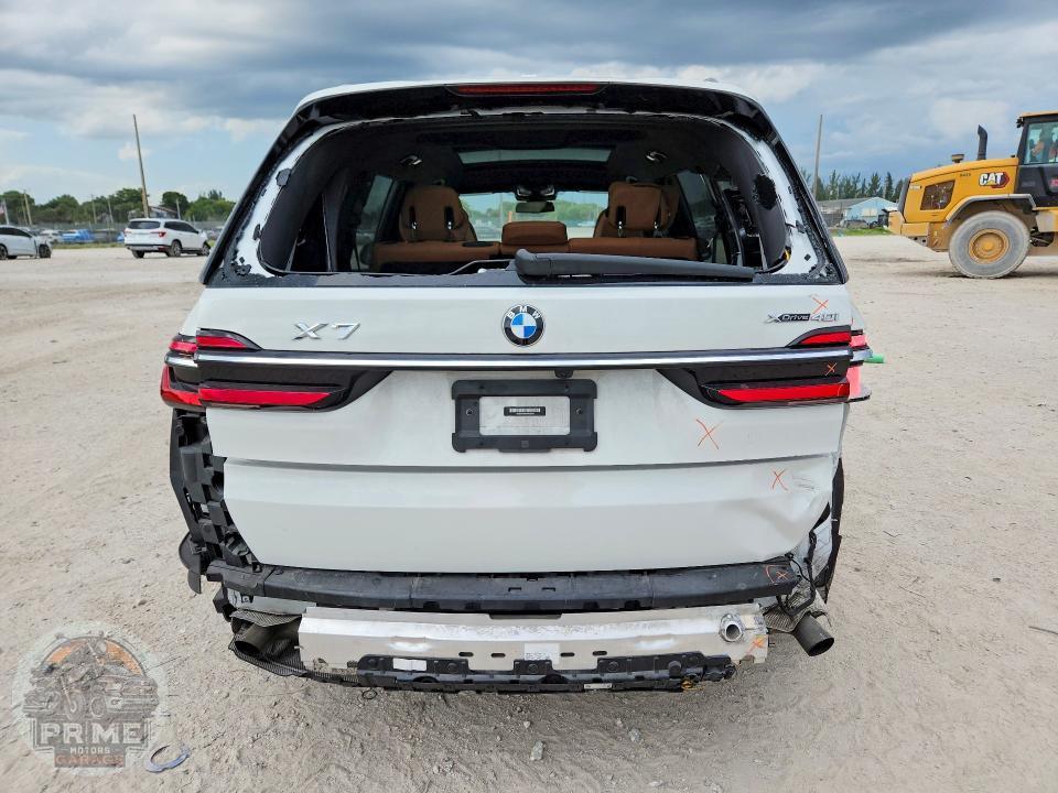 2024 BMW X7 — фото 6