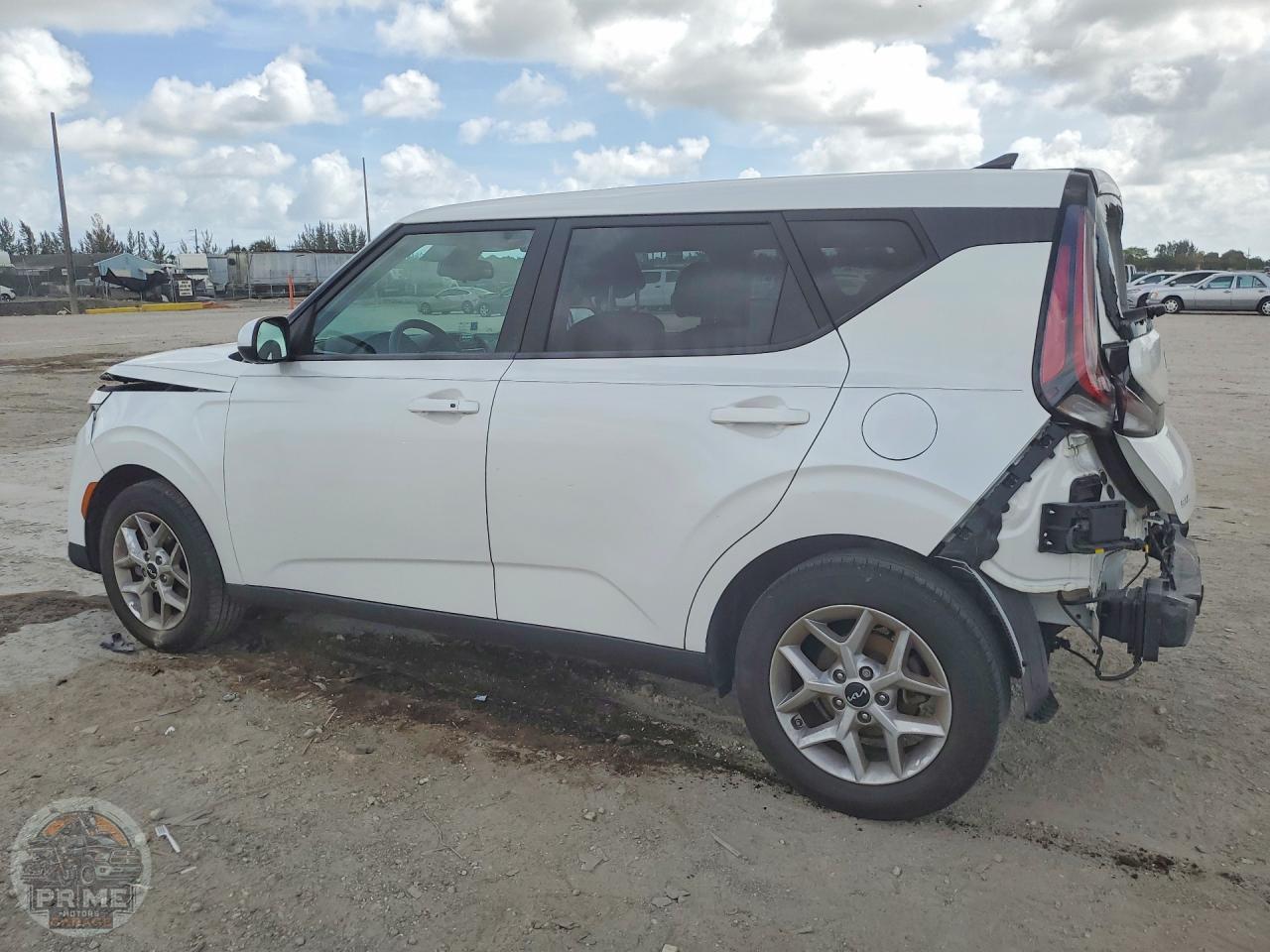 2023 KIA SOUL — фото 2