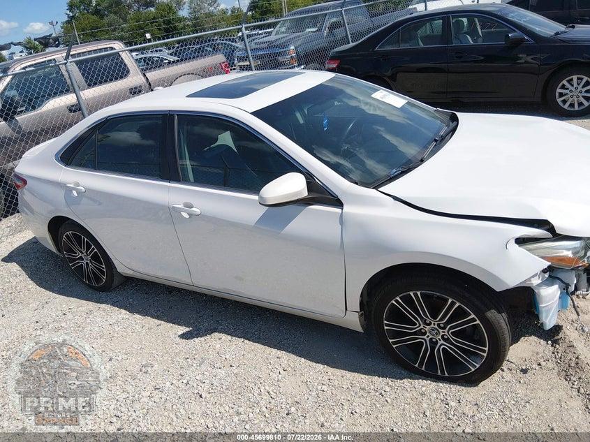 2016 TOYOTA CAMRY SE — фото 13