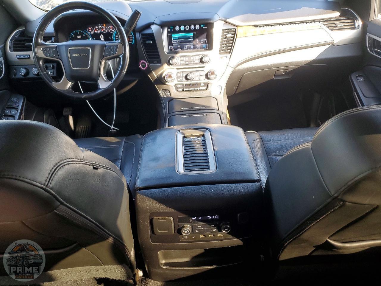 2020 GMC YUKON — фото 8