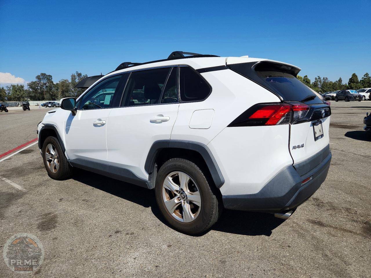 2020 TOYOTA RAV4 — фото 2