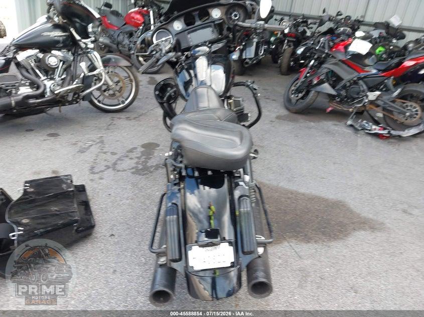 2014 HARLEY-DAVIDSON FLHX (STREET GLIDE) STREET GLIDE — фото 6