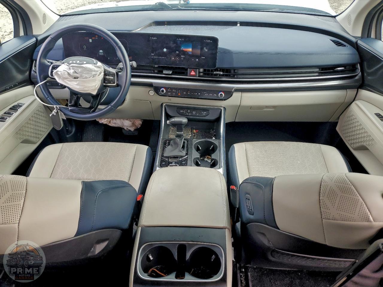 2025 KIA CARNIVAL — фото 8