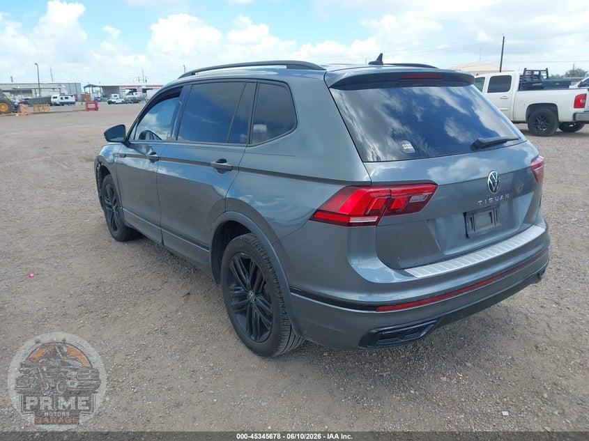 2022 VOLKSWAGEN TIGUAN 2.0T SE R-LINE BLACK — фото 3