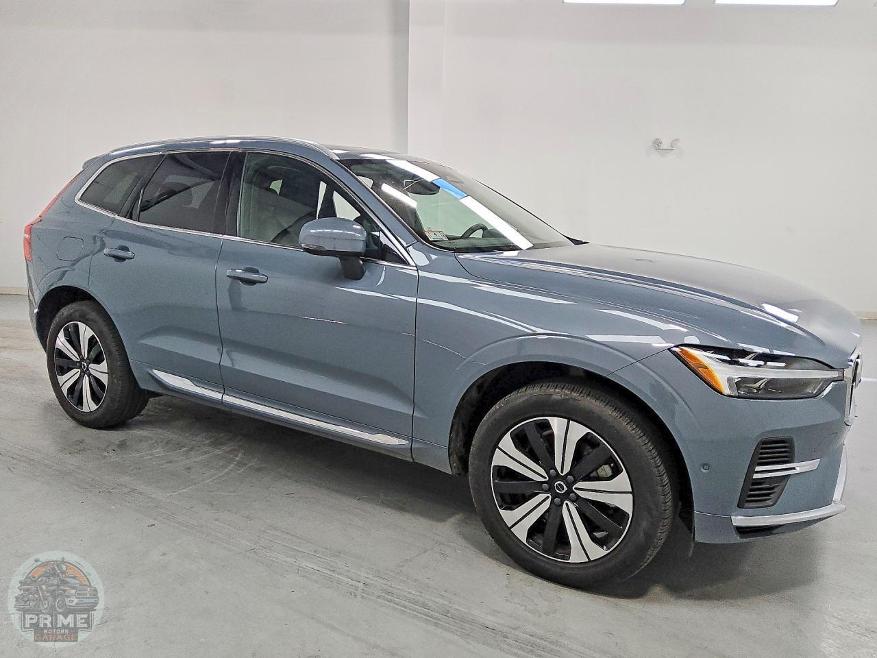 2023 VOLVO XC60 — фото 4