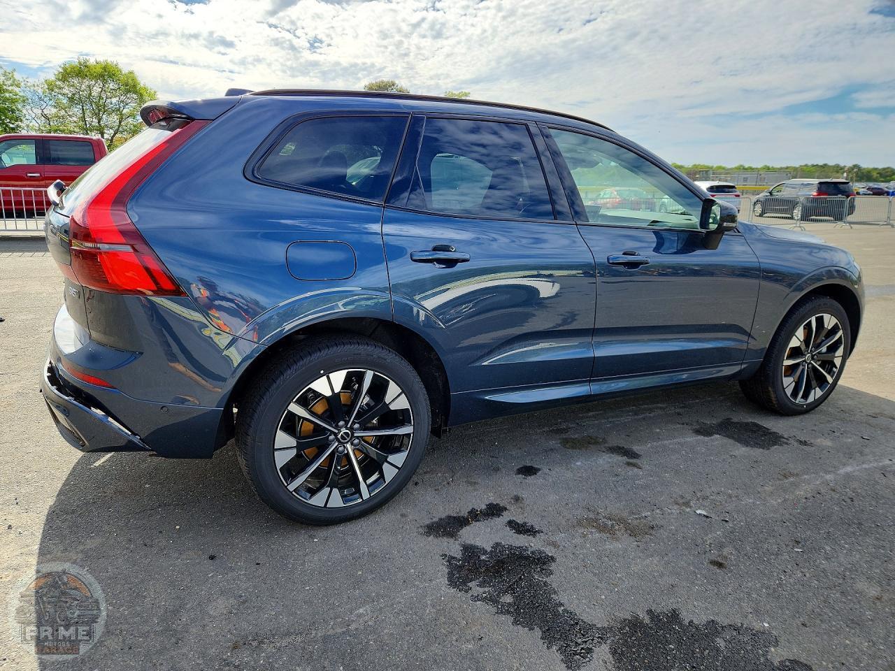 2026 VOLVO XC60 — фото 3
