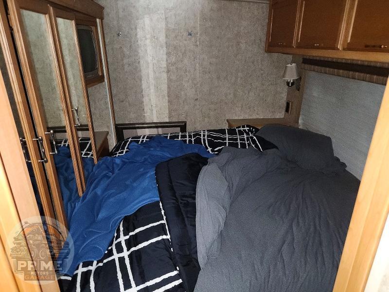2007 WORKHORSE MOTORHOME — фото 17