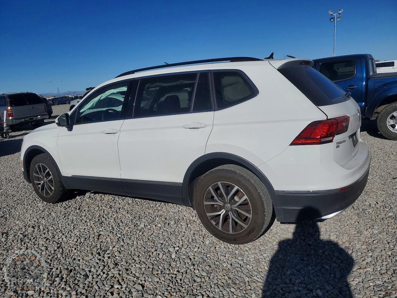 2021 VOLKSWAGEN TIGUAN — фото 2