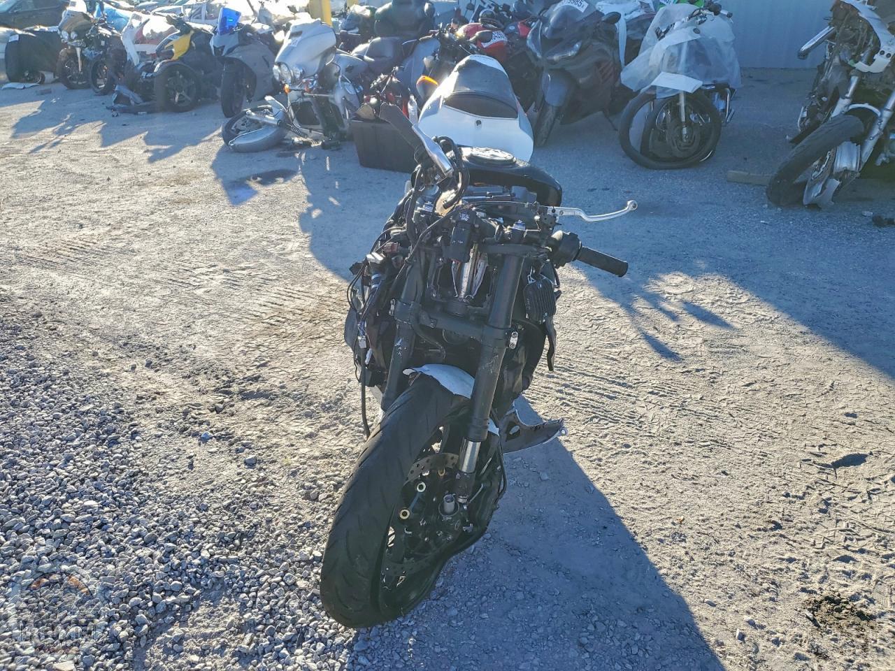 2007 HONDA CBR600 — фото 2