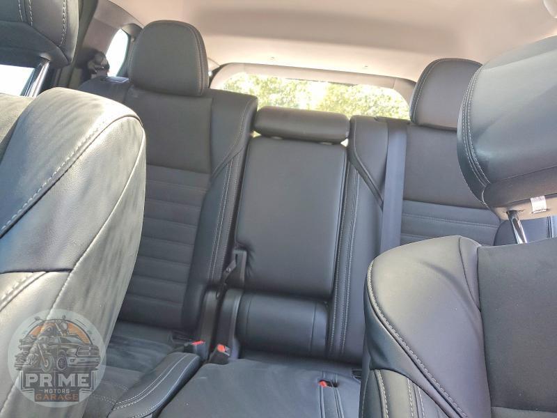 2025 MITSUBISHI OUTLANDER — фото 10