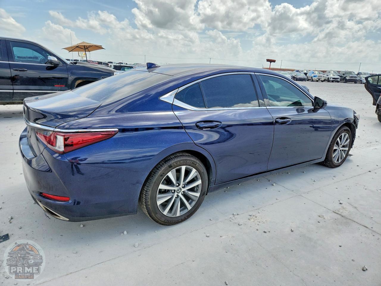 2021 LEXUS ES — фото 3