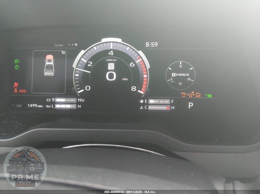 2026 TOYOTA TUNDRA LIMITED CREWMAX 5.5' BED — фото 7